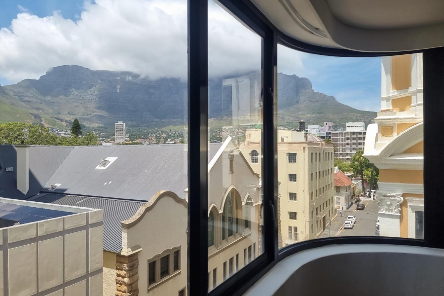 2 Bedroom Property for Sale in Cape Town City Centre Western Cape